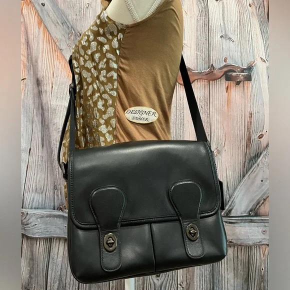 COACH Heritage Map Smooth Leather Crossbody C2906 GUC! - Picture 4 of 12